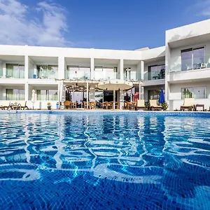 Bellini Apartmanhotel Ajía Nápa